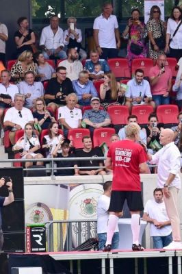 Kicken für den guten Zweck..